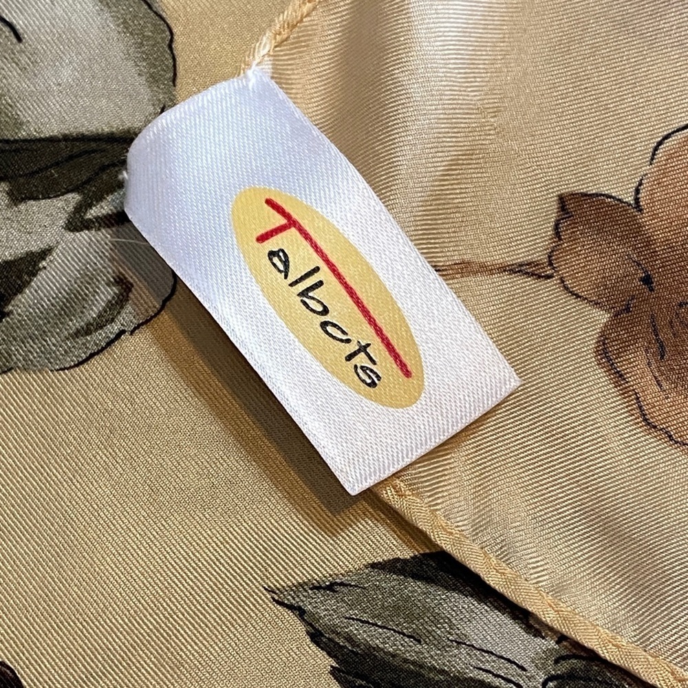 VNTG Talbots Autumn Leaf Pattern Square Silk Scarf in Cream and Brown Green - Picture 2 of 4